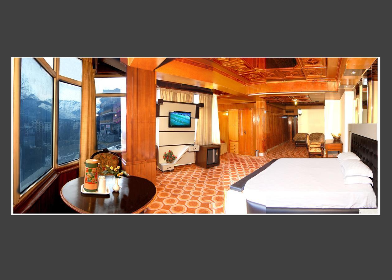 Hotel Out Town Manali  Ngoại thất bức ảnh